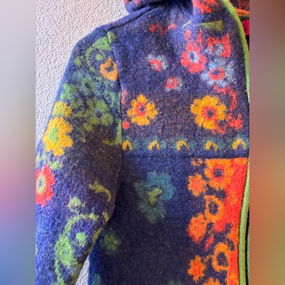 IVKO Multicolor Floral Hooded Jacket - Picture 3 of 12